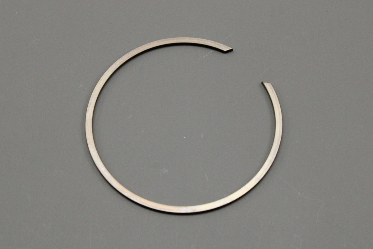 Audi A4 S4 A5 S5 R8 RS4 RS5 DSG clutch pack securing ring 0B5323157B, view 1