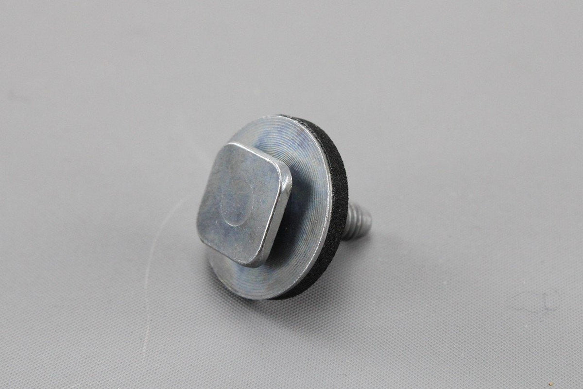 VW Golf MK7 MK7.5 2013-2021 Rear centre tail light bolt (x1) 5GM827067 ...