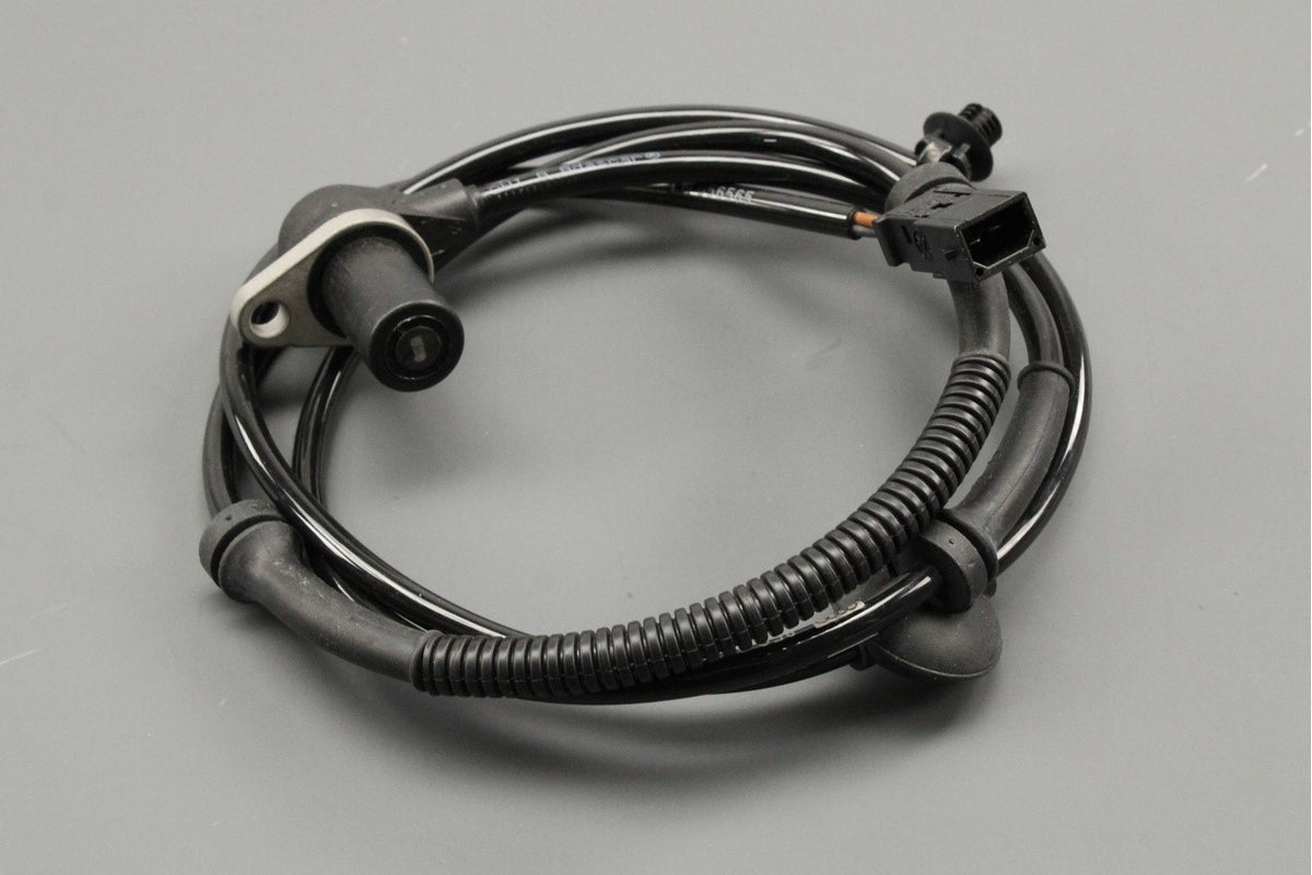 Audi A4 S4 01-08 RS4 SEAT Exeo ABS wheel speed sensor (rear) 8E0927807G, view 1