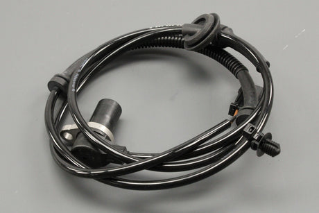 Audi A4 S4 01-08 RS4 SEAT Exeo ABS wheel speed sensor (rear) 8E0927807G