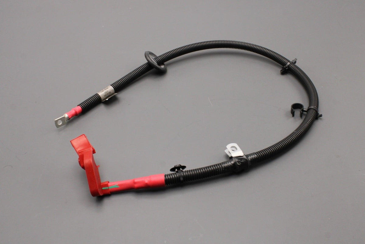 Land Rover Defender 2007-2016 positive battery cable LR052173, view 1