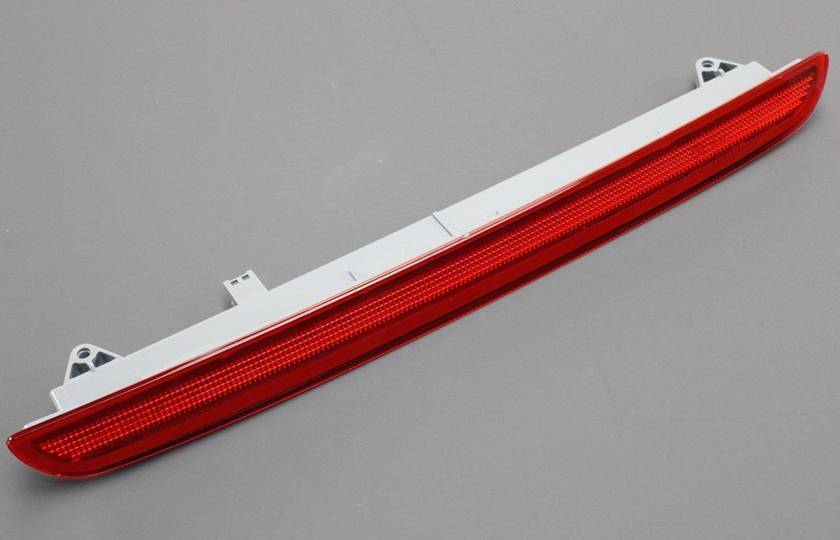 Audi A3 S3 RS3 Sportback 8P 2004-13 additional brake light 8P4945097A, view 1