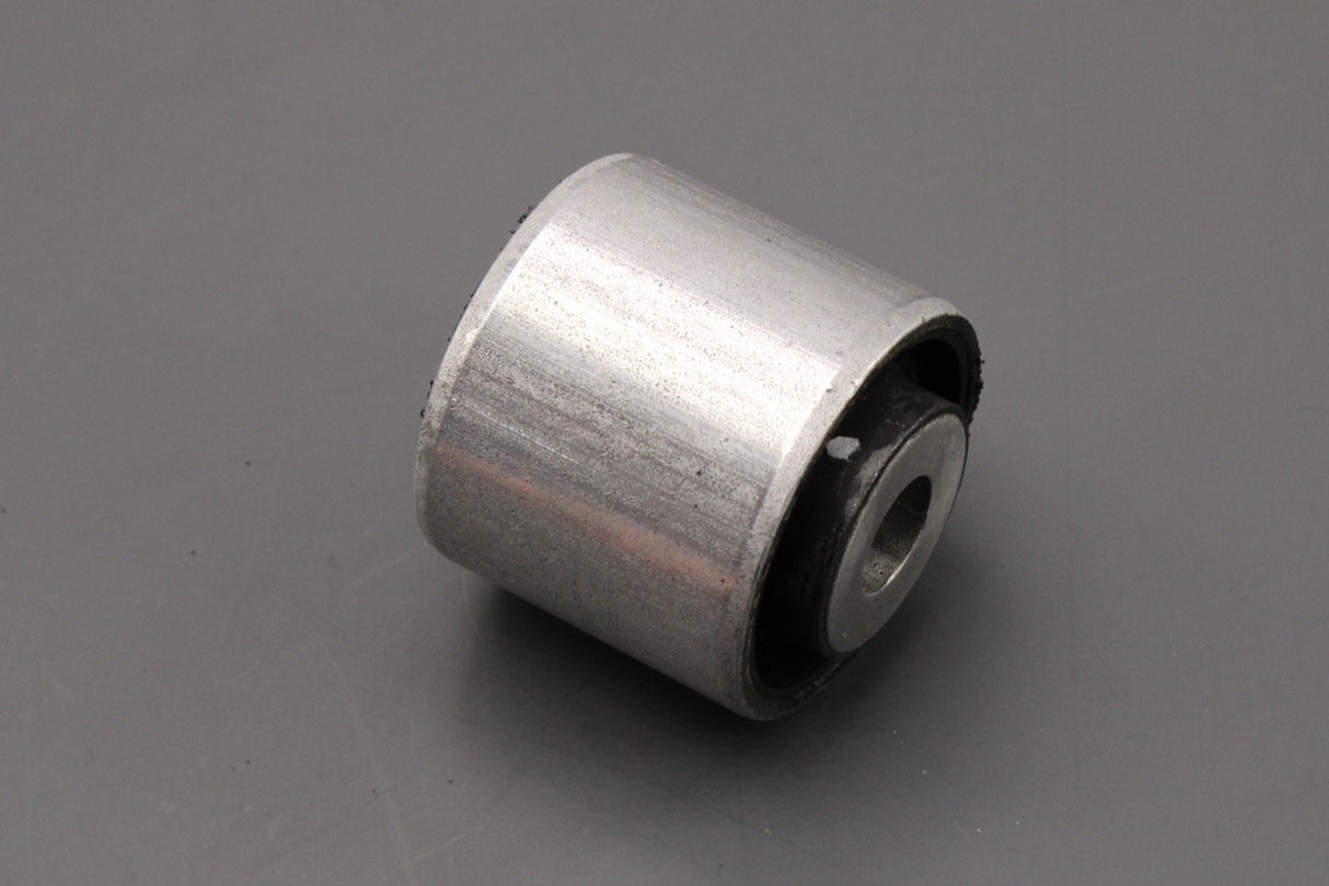 Audi A4 RS4 A5 A6 RS6 A7 A8 Q5 front lower arm bush (outer) 4E0407181B