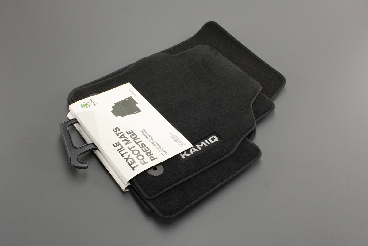 Skoda Kamiq 2019-on prestige textile floor mats set 658061270A, view 1
