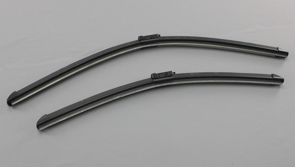 Audi Q5 SQ5 2017-on front windscreen wiper blades RHD 80C998002, view 1