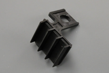 Audi TT TTS TTRS 2007-14 front wing retaining bracket (left) 8J0805637