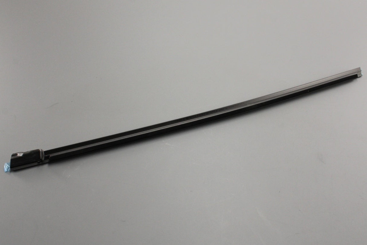 Skoda Fabia 2022-on window aperture seal (front right) 6VA837476B 2ZZ