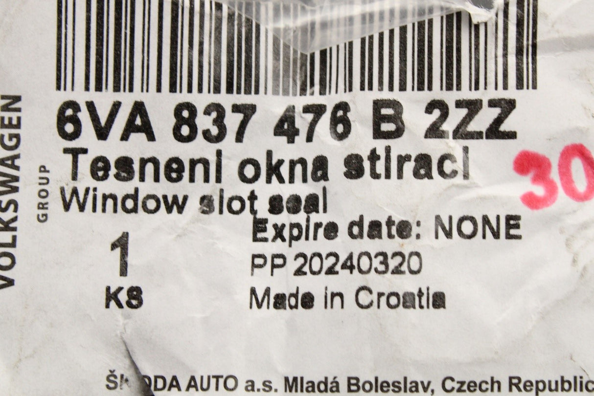 Skoda Fabia 2022-on window aperture seal (front right) 6VA837476B 2ZZ