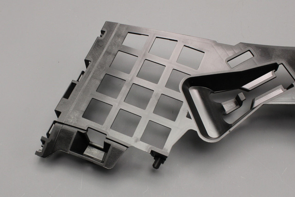 Mercedes-Benz CLA 2013-2019 front bumper bracket (right) A1178856400