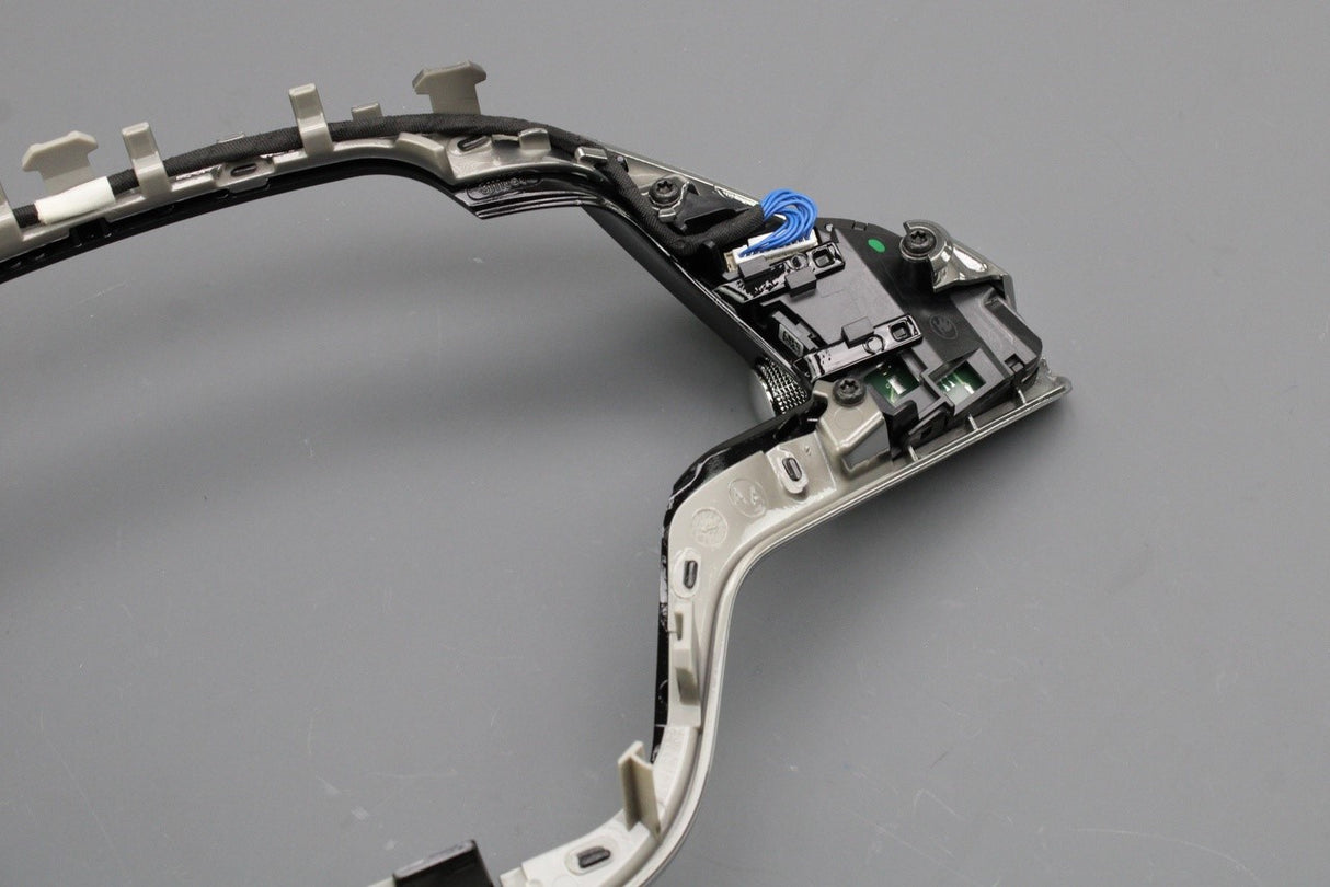Skoda Karoq Octavia multifunction steering wheel controls 5E3419670A VKH