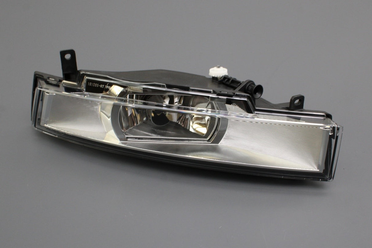 Skoda Yeti Outdoor 2014-2018 front fog lamp light (right) 5L0941700A