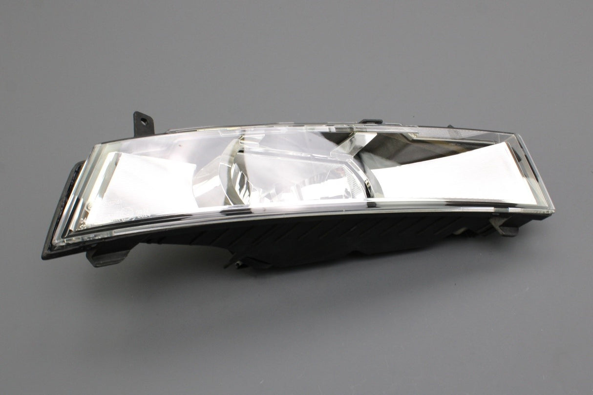 Skoda Yeti Outdoor 2014-2018 front fog lamp light (right) 5L0941700A