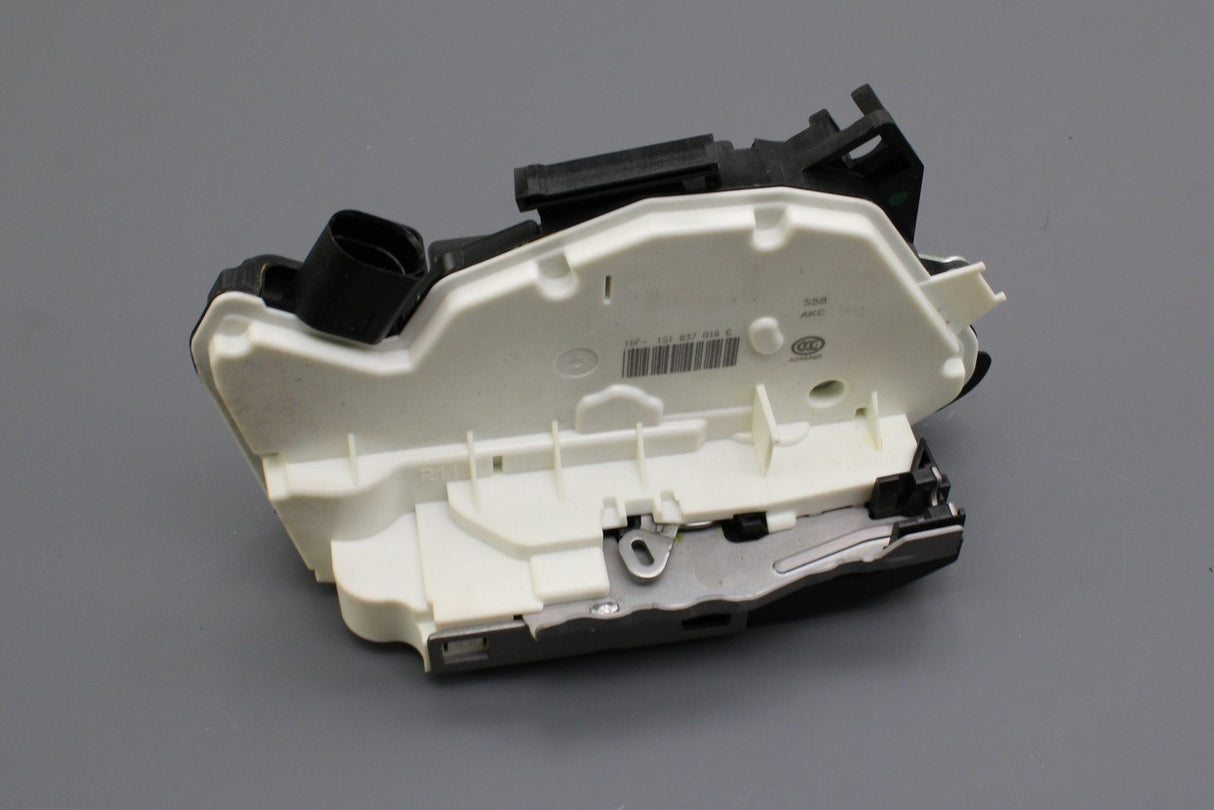 VW Up Skoda E-Citigo SEAT Mii LHD front door lock (right) 1S1837016G