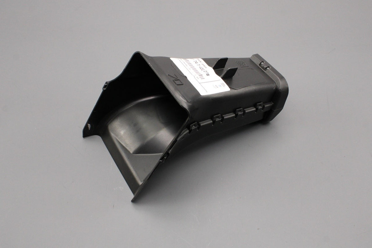 BMW 2' G42 3' G20 G28 G21 front brake air duct (right) 51747422278, view 1