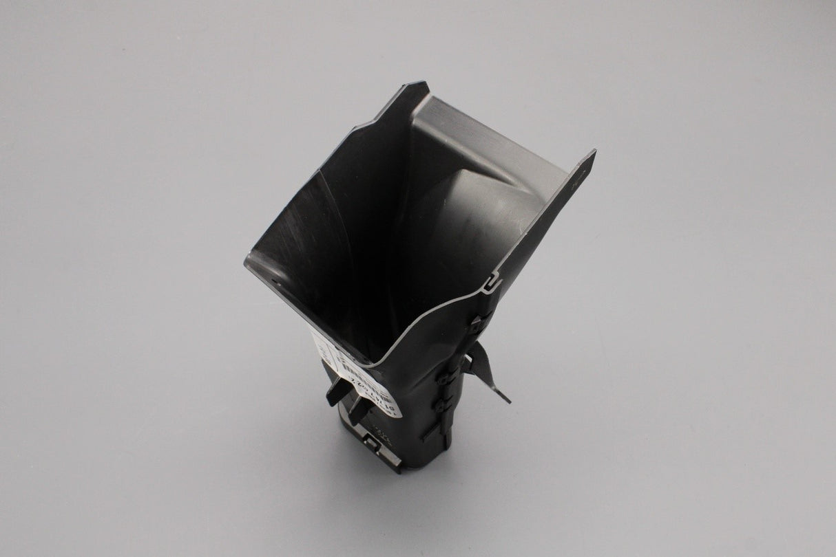 BMW 2' G42 3' G20 G28 G21 front brake air duct (right) 51747422278