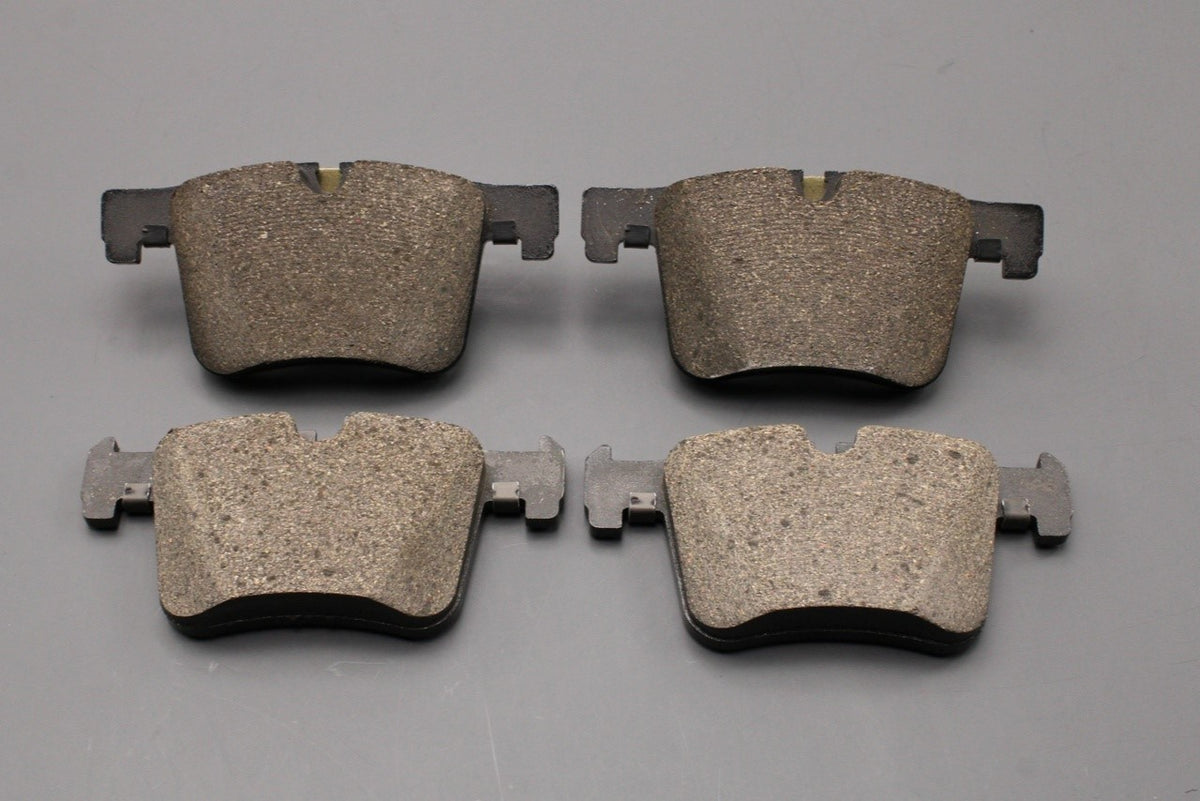 BMW 1' F20 F21 2' F22 3' F30 F31 4' F36 brake pads (front) 34106859181, view 1