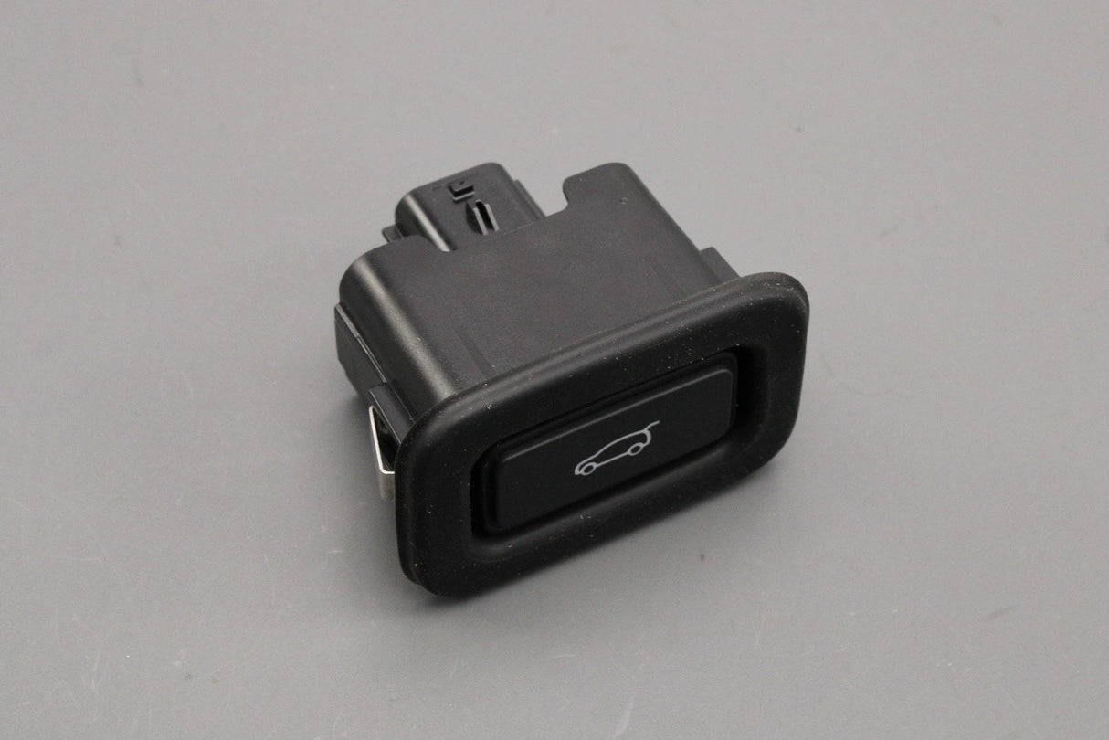 Land Rover Range Rover interior tailgate closing switch LR107869