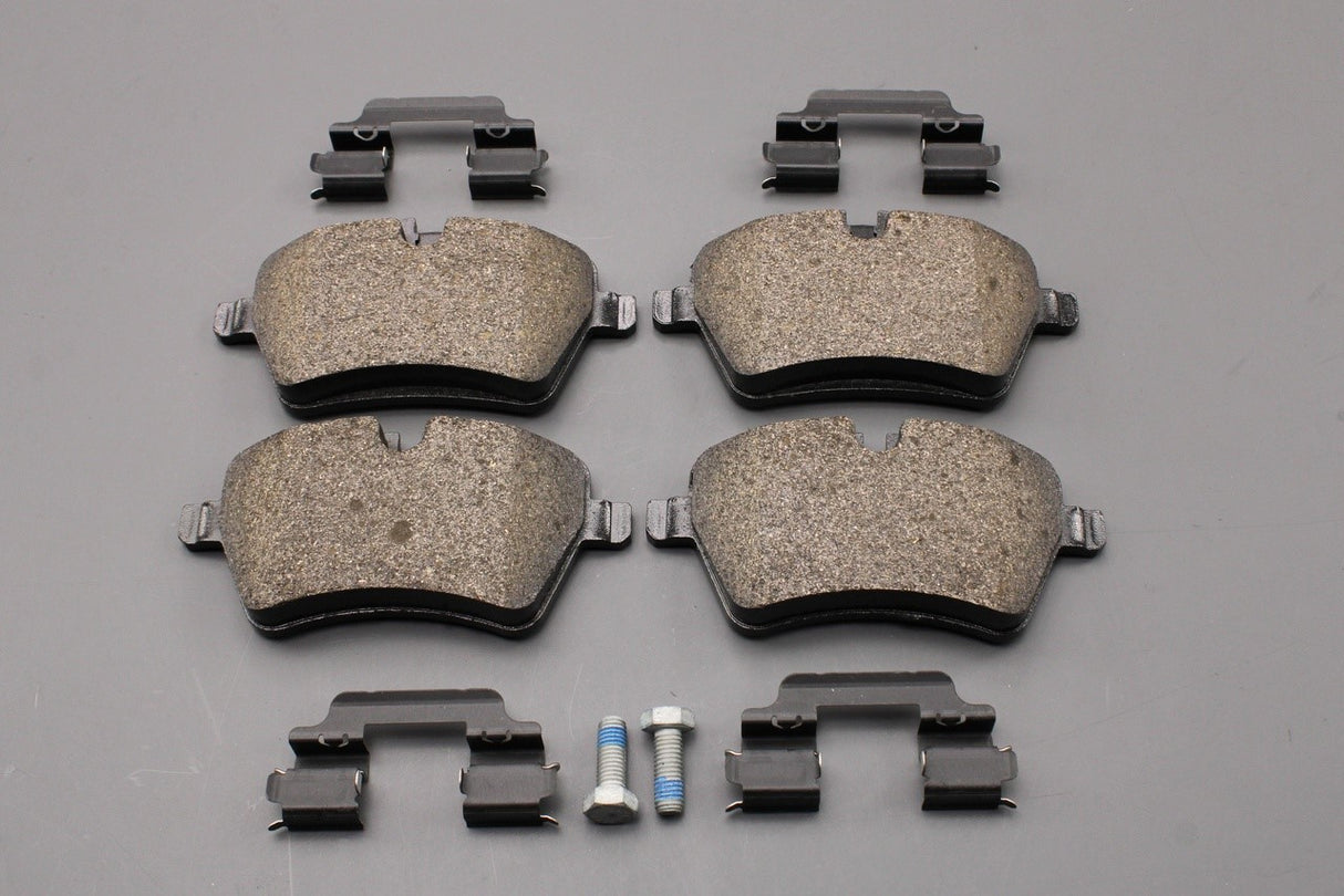 MINI R50 R52 R53 R55 R56 R57 R58 R59 brake pads kit (front) 34116778320