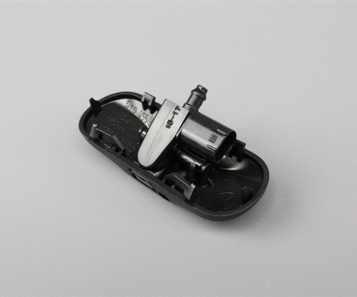 VW Golf MK5 MK6 MK7 Eos Passat Touareg heated washer jet 5M0955986C 9B9