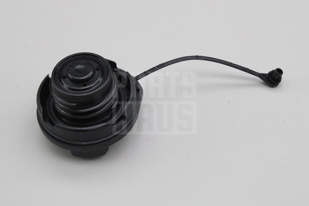 Audi A4 B5 1999-2009 A6 C5 1999-2005 A8 S8 D3 fuel filler cap 8E0201550