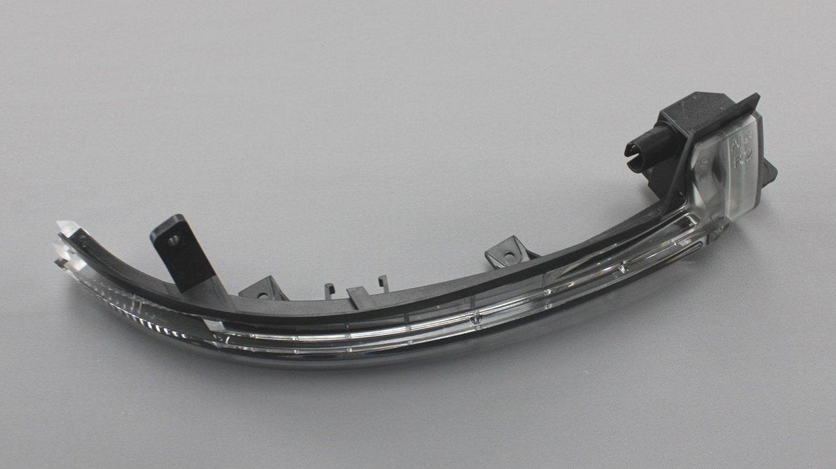 VW Touareg 7P 2011-18 wing mirror indicator repeater (right) 7P6949102