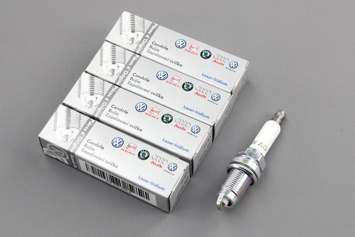 VW Audi Skoda SEAT Polo A1 A3 Fabia 1.2 TSI spark plugs x4 03F905600A
