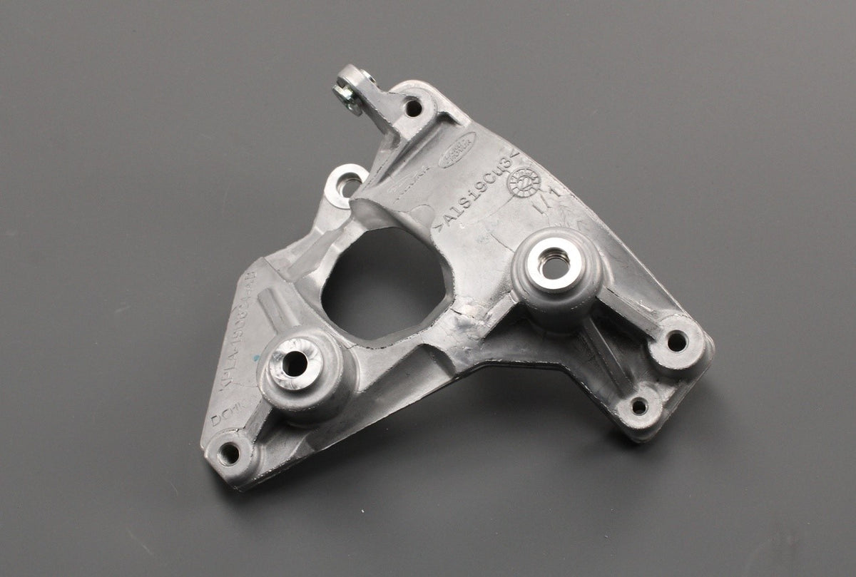 Jaguar F-Pace 2016-on A/C compressor mounting bracket T4A33769, view 1