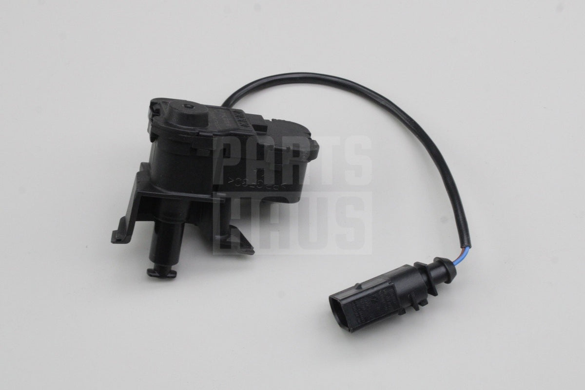 VW Golf MK8 Passat B9 Skoda Octavia fuel filler flap actuator 5H0810773