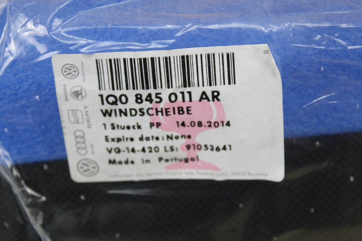 VW Eos 2011-2016 rain sensor windscreen glass (front) 1Q0845011AR
