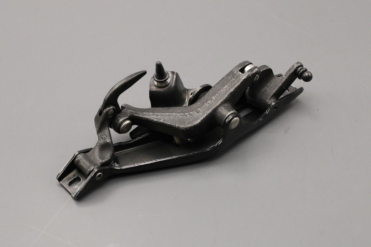 Range Rover Evoque 2012-2018 convertible roof latch (right) LR081724, view 1