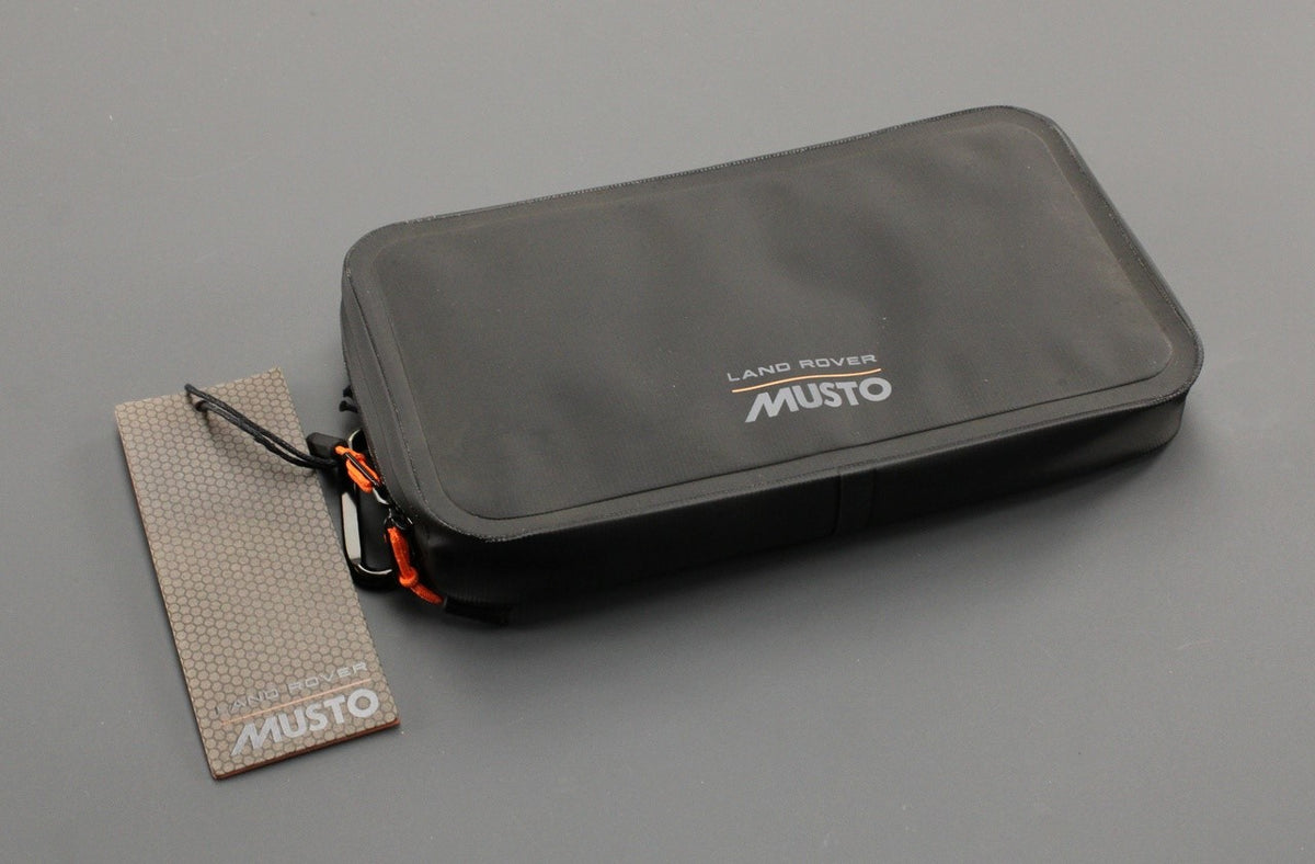Land Rover Musto lerova travel wallet LGLU383BKA, view 1