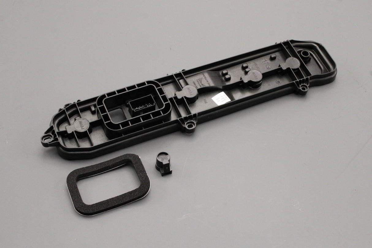 VW Crafter 2017- bulb carrier holder with gasket (rear right) 7C0945258A