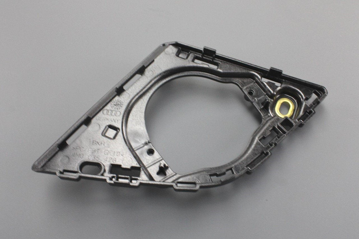 Audi Q7 Q8 RSQ8 dashboard speaker holder bracket (right) 4M0035428