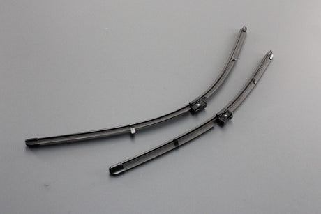 Audi Q7 Q8 RSQ8 front windscreen wiper blades set (RHD) 4M8998002C