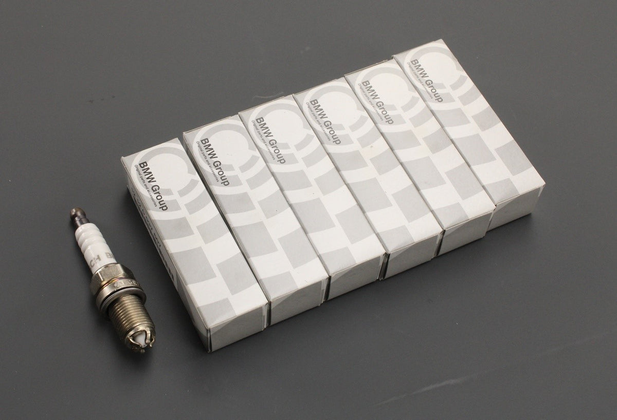 BMW E30 E36 E39 E46 E53 E60 E65 E66 E83 spark plugs (x6) 12120037607, view 1