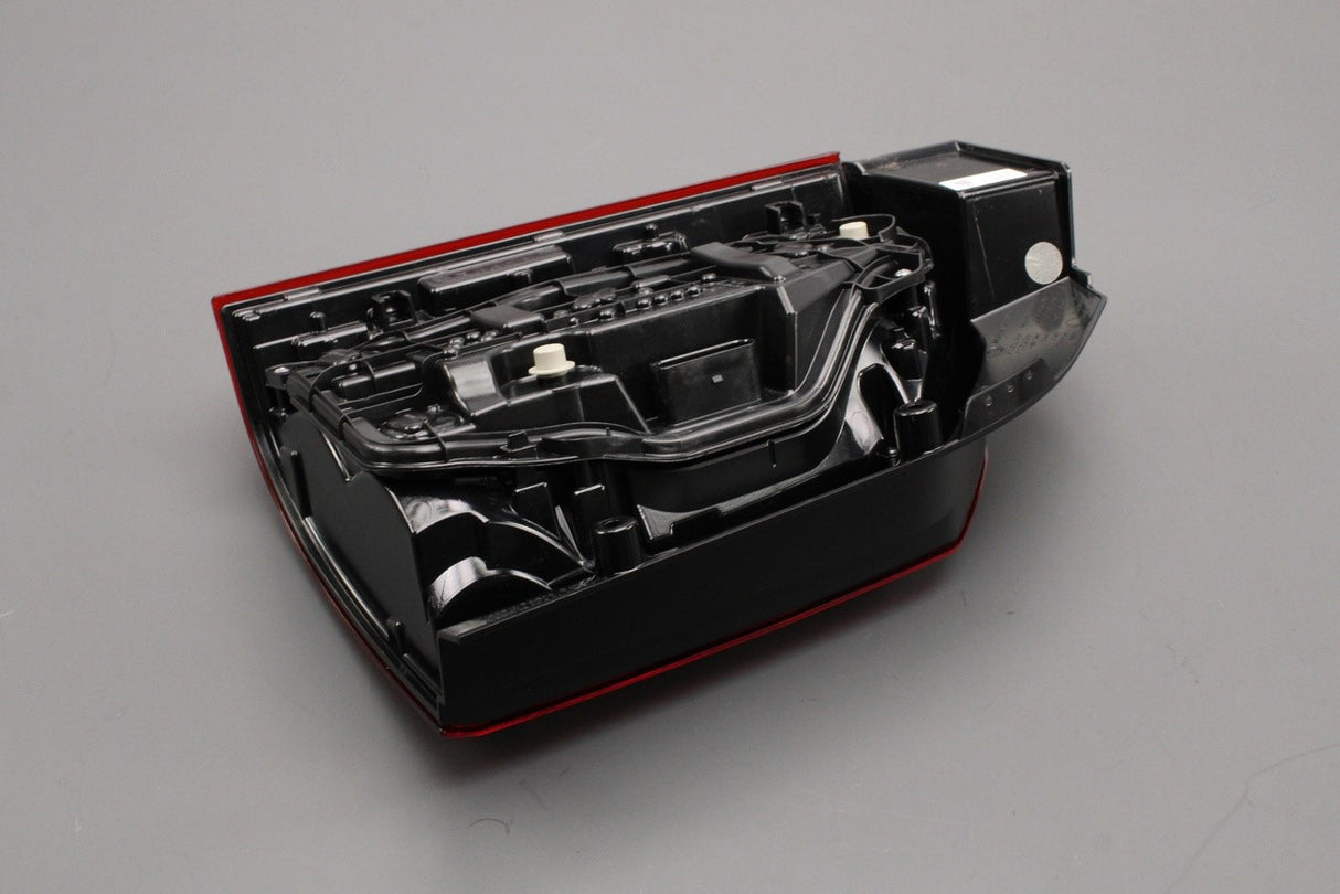 VW Transporter T6.1 right halogen tail light (tailgate model) 7LA945096K