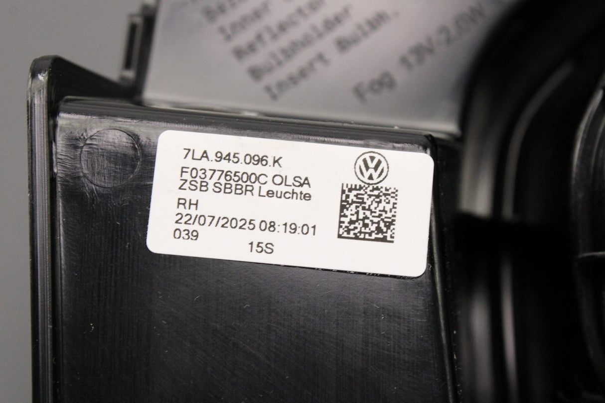 VW Transporter T6.1 right halogen tail light (tailgate model) 7LA945096K