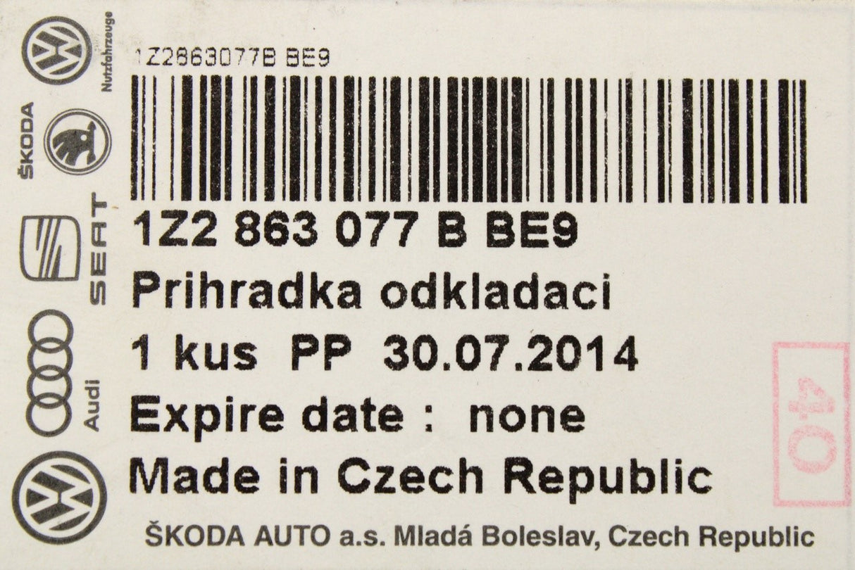 Skoda Octavia 2009-2013 centre console stowage compartment 1Z2863077B BE9