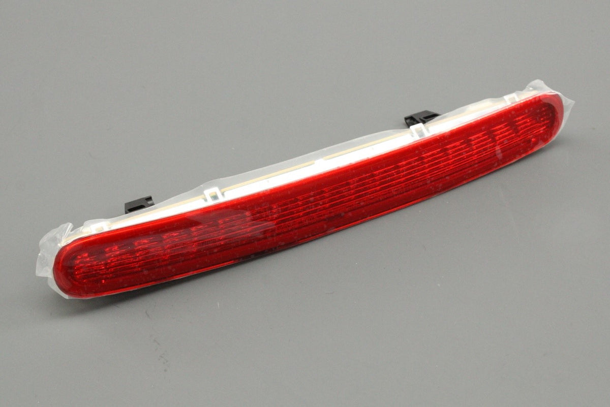 VW Beetle 12-19 Beetle Cabriolet 13-19 additional brake light 5C5945097B, view 1