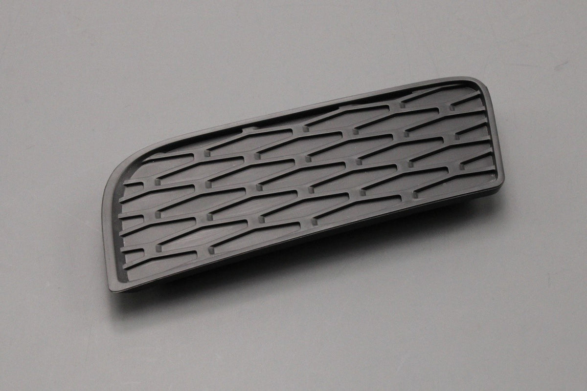 Range Rover Evoque 2012-2015 fog light trim (upper left) LR059622, view 1