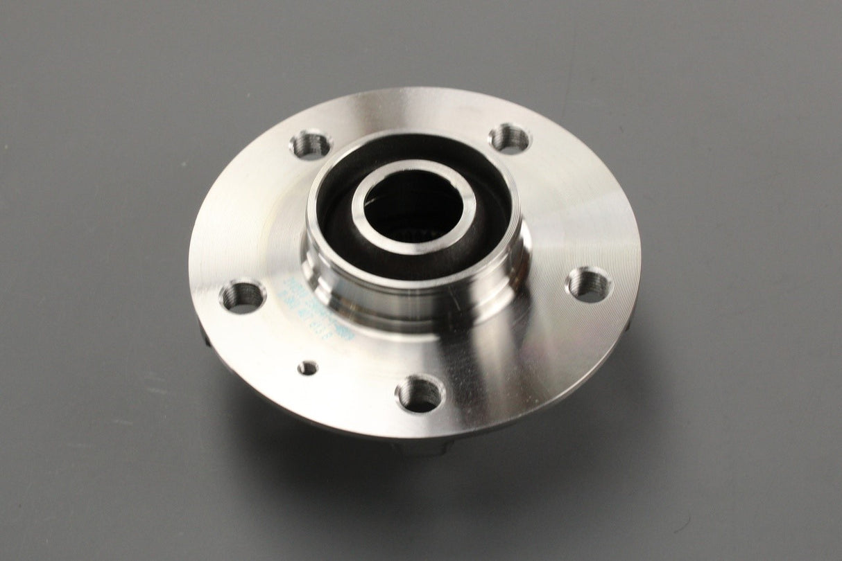 Audi A4 A5 A7 A8 Q5 RS6 R8 2008-on wheel hub 8K0407613B