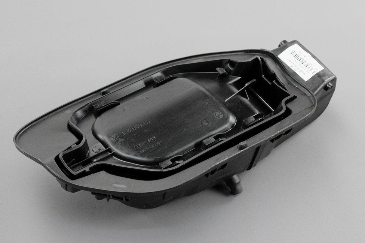 VW Passat B8 Estate 2015-on fuel filler housing 3G9809857