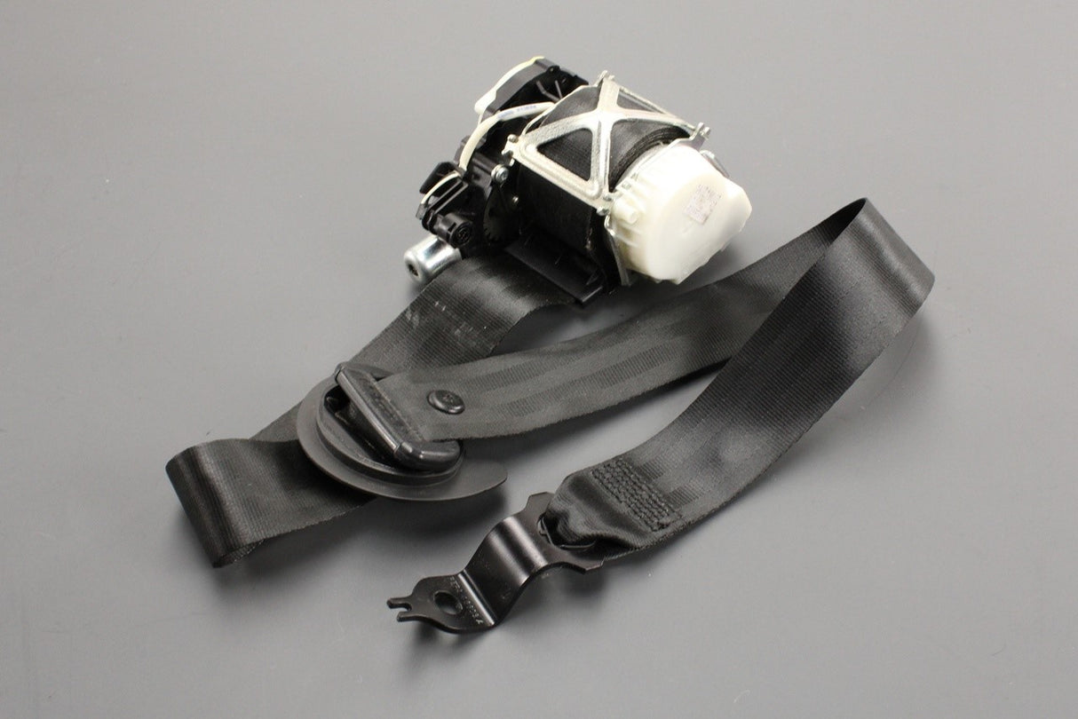 VW Polo 6R 6C 10-18 5-door seat belt (front right) 6R4857706A RAA