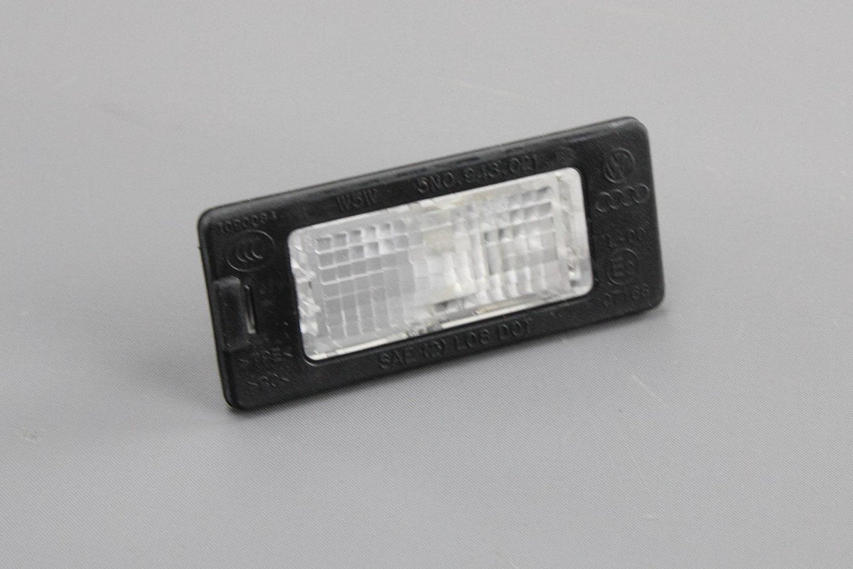 VW Tiguan Sharan Skoda Superb Octavia Yeti number plate light 5N0943021B, view 1