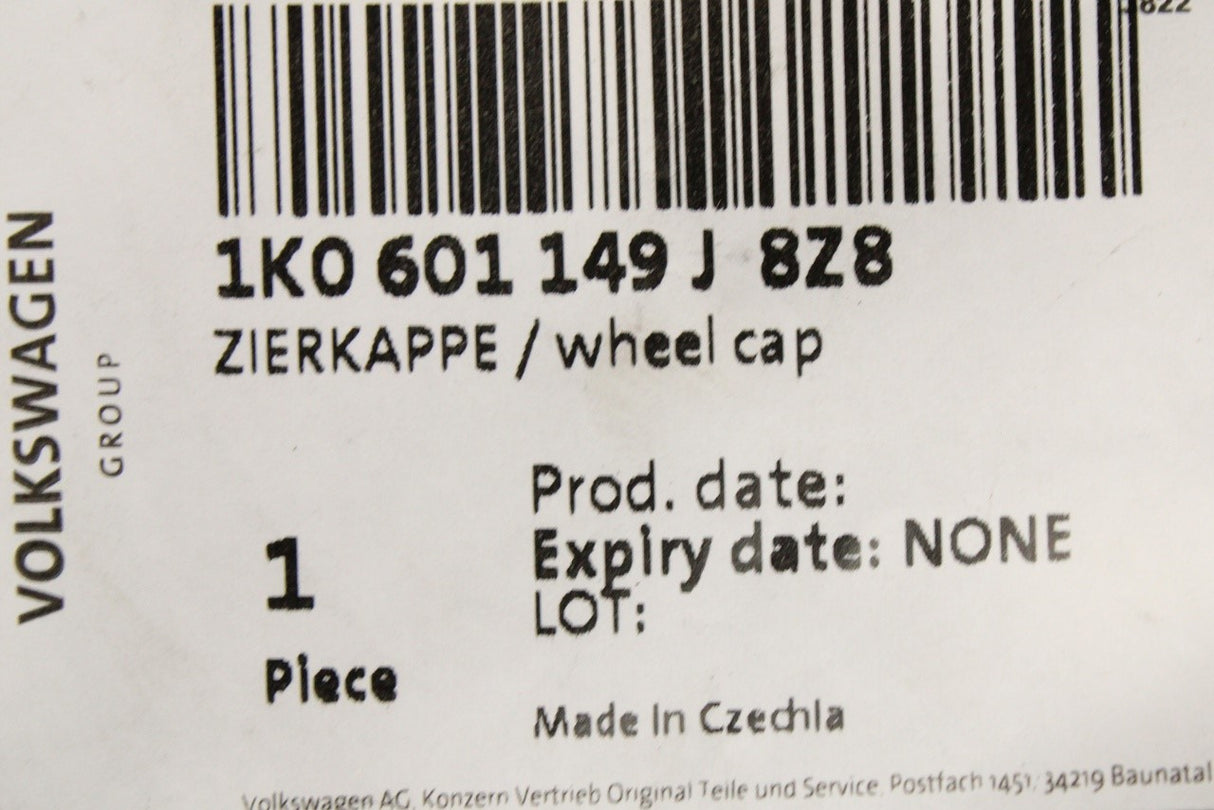 VW Golf Jetta Sharan 2003-14 wheel centre cap (CLASSIXS) 1K0601149J 8Z8