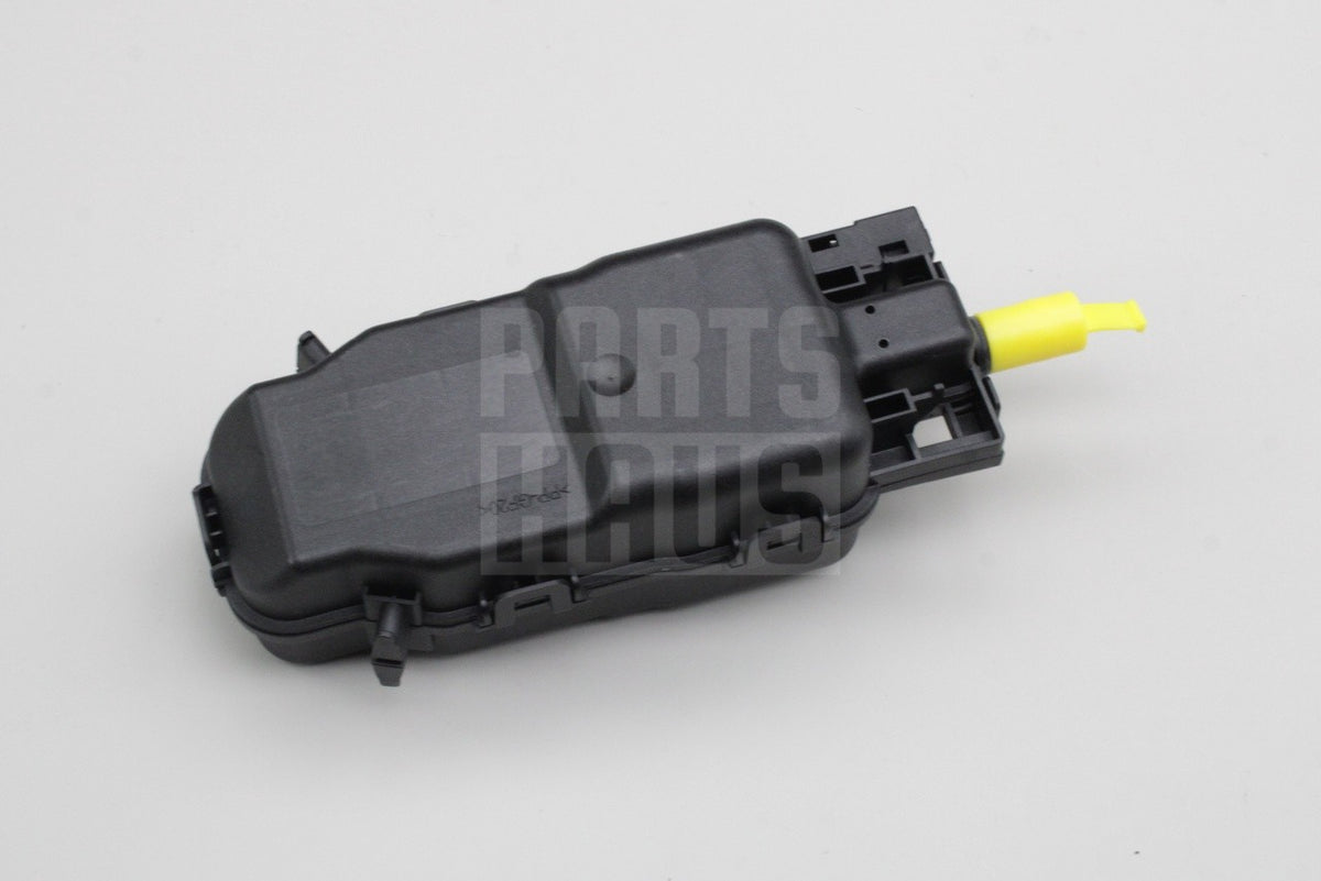 VW Touareg 2018-on front seat pneumatic pump 4N0881073