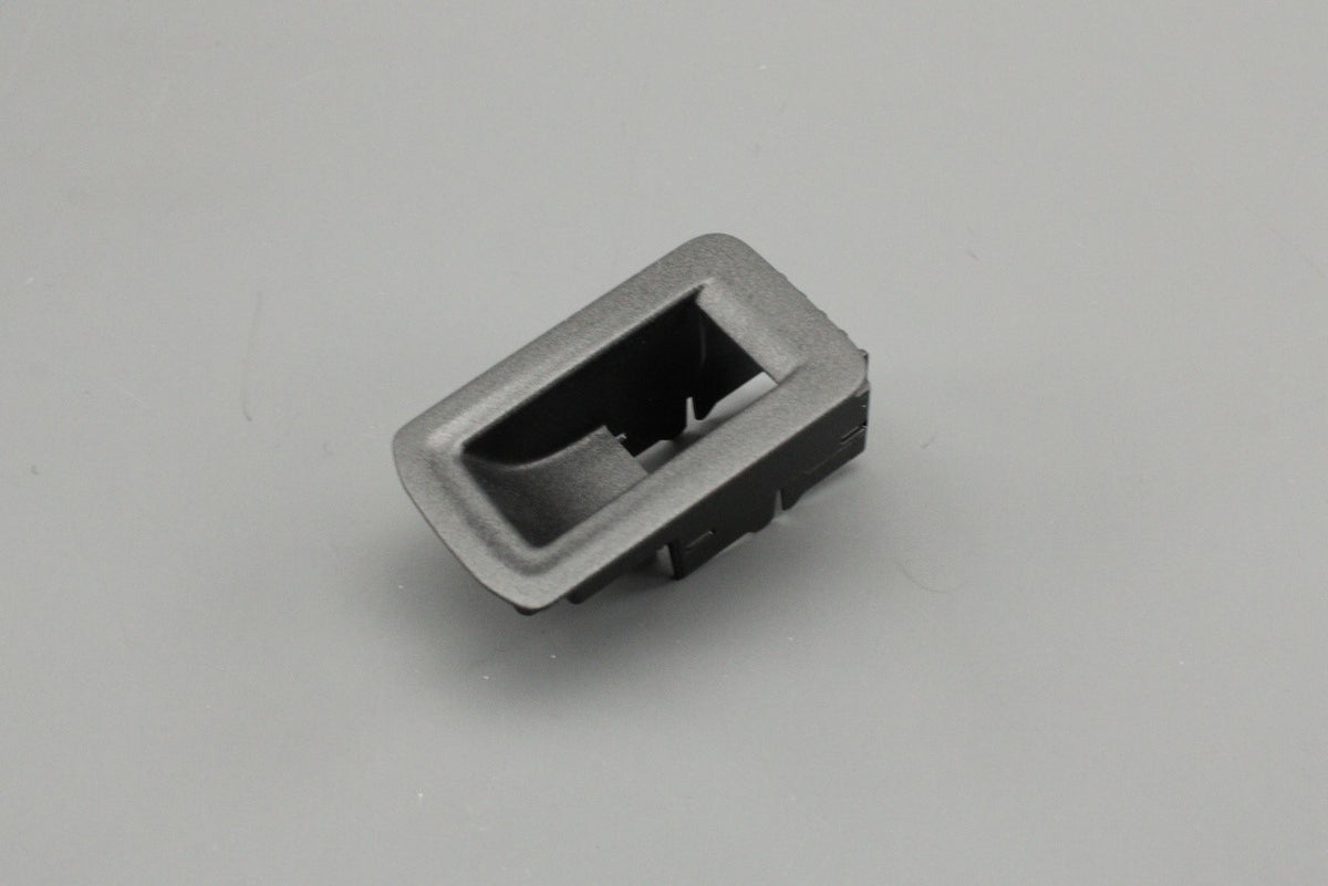 VW Tiguan 16-24 SEAT Tarraco single window switch trim 5NA867255 82V, view 1
