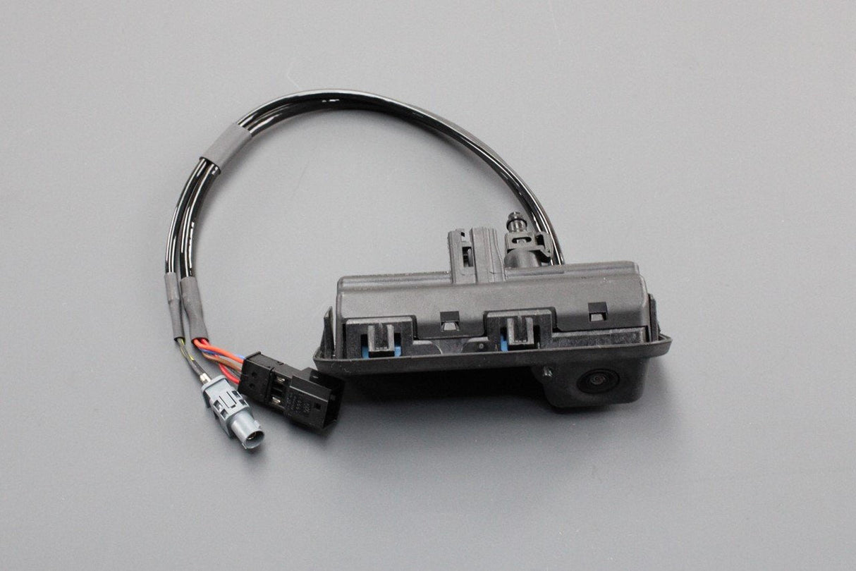 VW Touareg Audi RS6 RSQ8 18-on reversing camera boot opener 760827566A