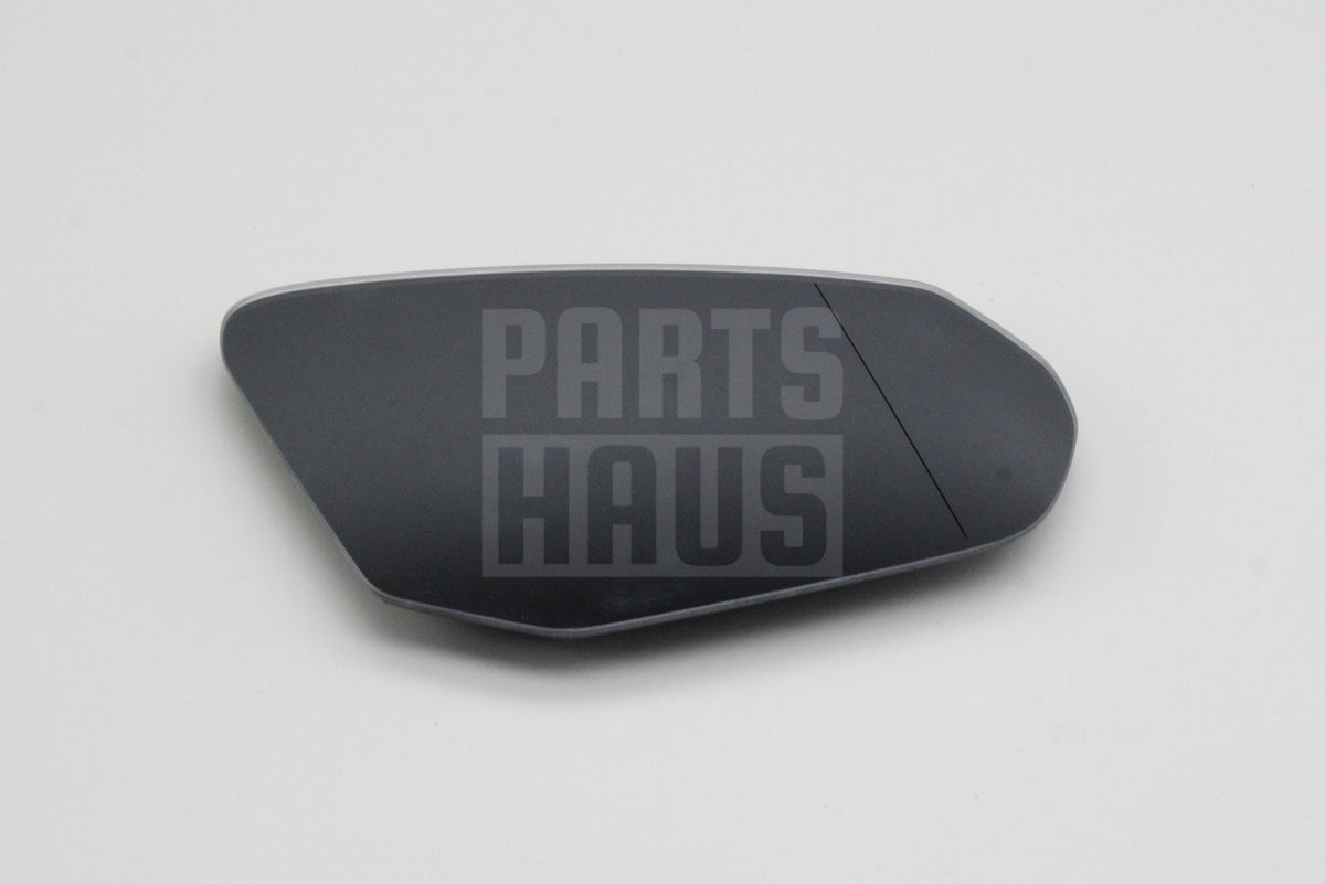 Audi Q2 SQ2 2017-on Q3 RSQ3 2019-on wing mirror glass (right) 81A857536E