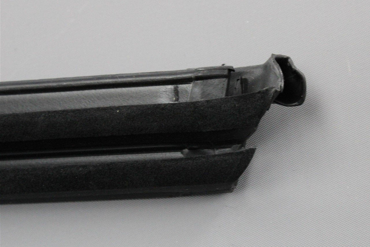 VW Golf MK6 2009-13 5 Door front left inner window seal 5K4837479B5AP